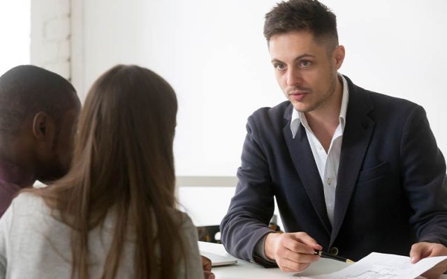 couple meeting legal advisor