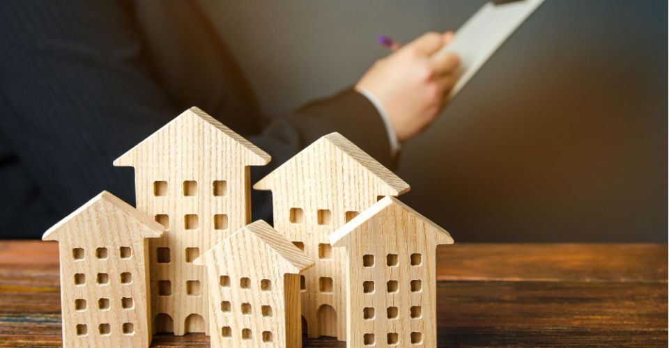 Occupation rent wooden houses